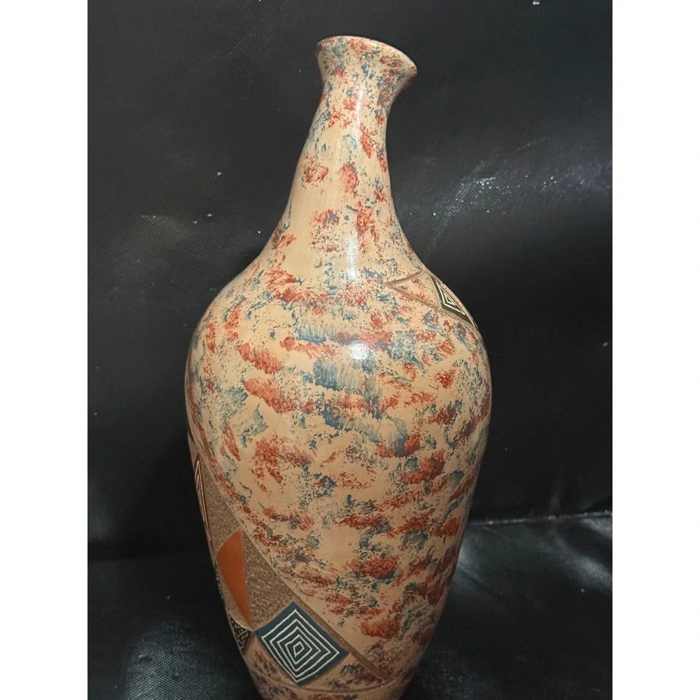 Juan Sanchez Nicaragua Pottery Vase Hand Painted Geometric‎ Curved Neck Signed